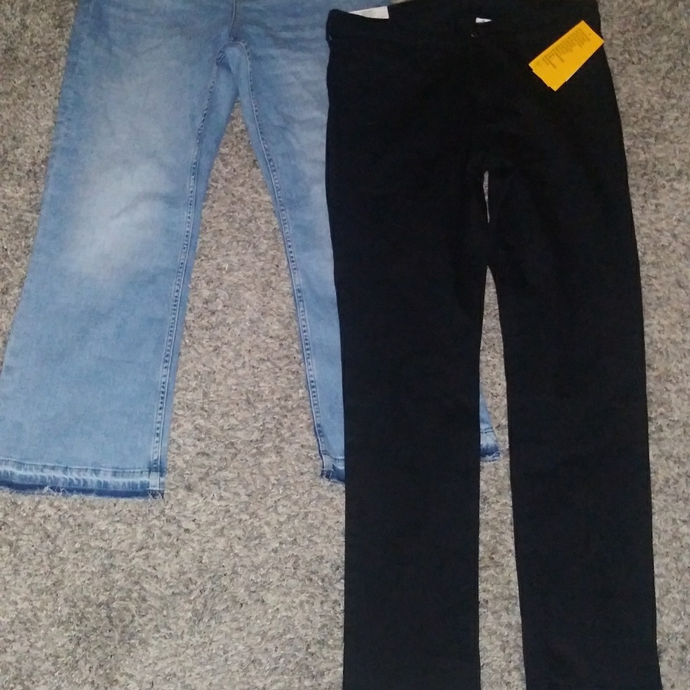 2 pairs of NWT H & M Jeans